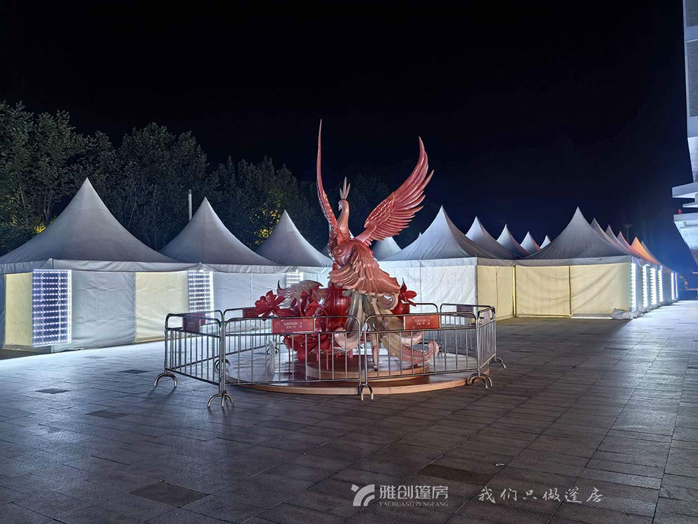    许昌篷房出租搭建厂家搭建吾悦广场奥莱节尖顶篷房